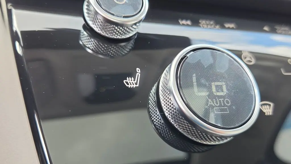 2027 INFINITI QX60 Pure
