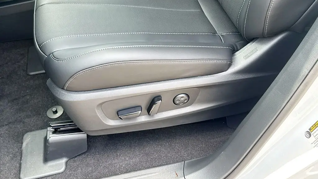 2027 INFINITI QX60 Pure