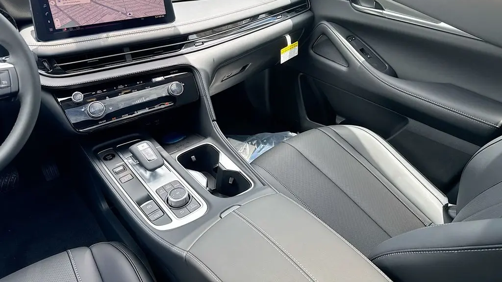 2027 INFINITI QX60 Pure