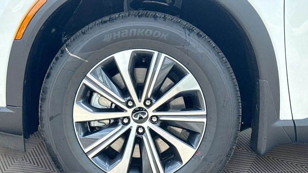 2027 INFINITI QX60 Pure