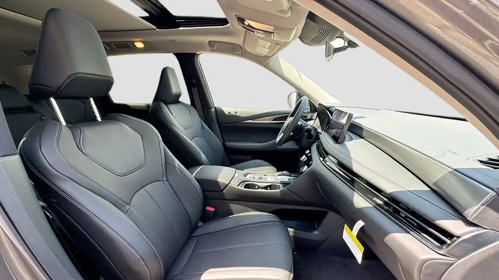 2027 INFINITI QX60 Pure