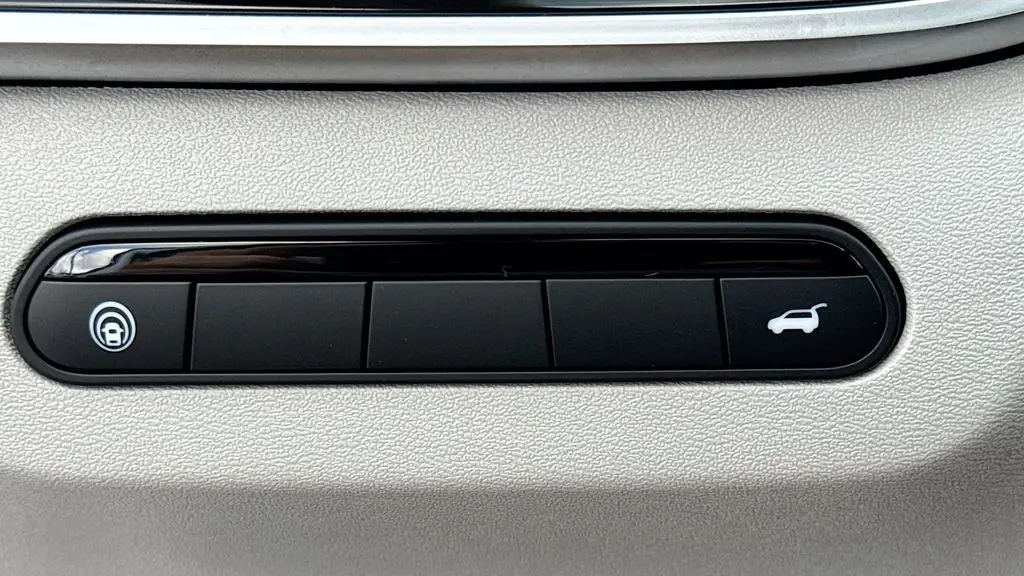 2027 INFINITI QX60 Pure