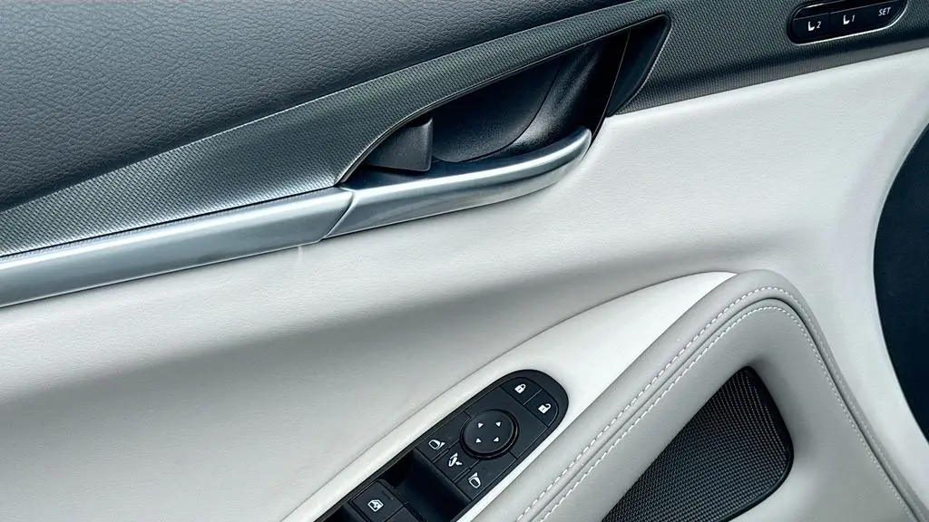 2027 INFINITI QX60 Pure