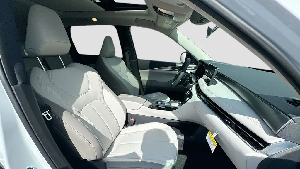 2027 INFINITI QX60 Pure