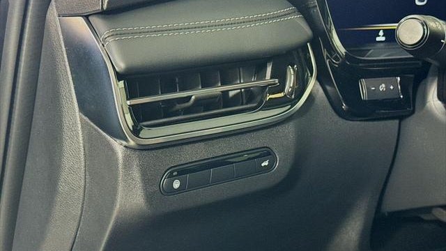 2027 INFINITI QX60 Pure