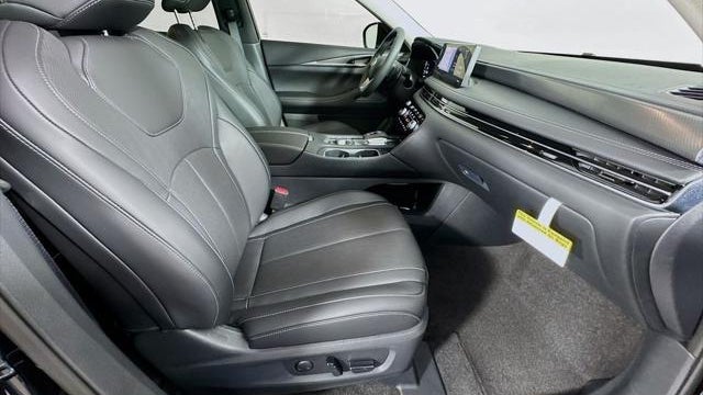 2027 INFINITI QX60 Pure