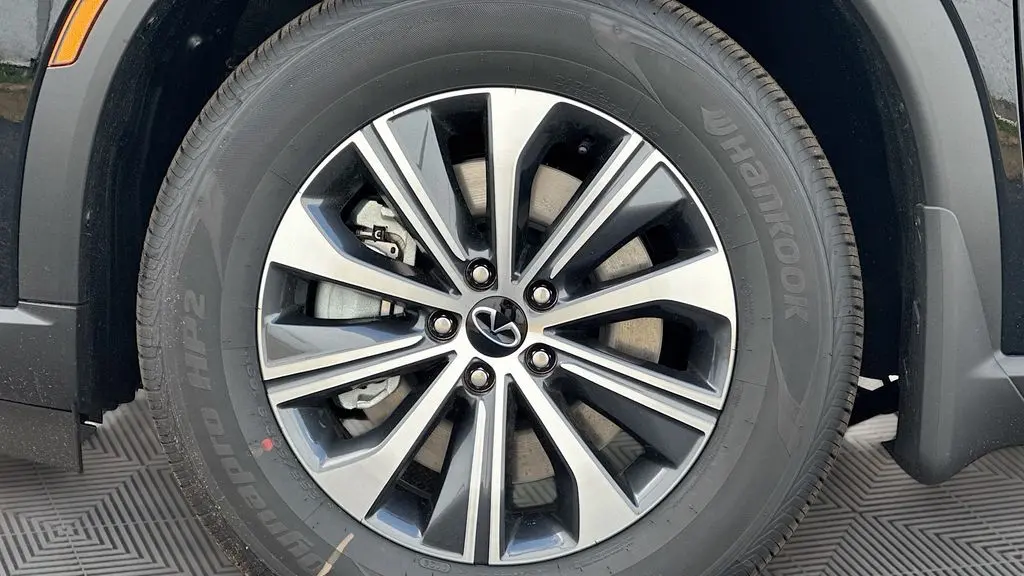 2027 INFINITI QX60 Pure