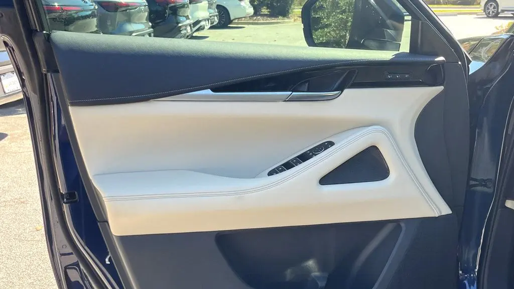 2025 INFINITI QX60 Pure