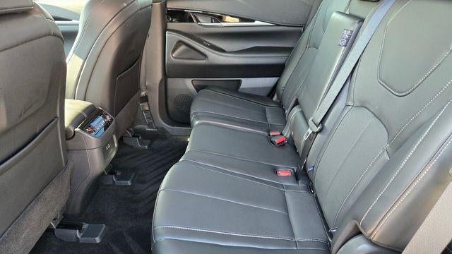 2025 INFINITI QX60 Pure