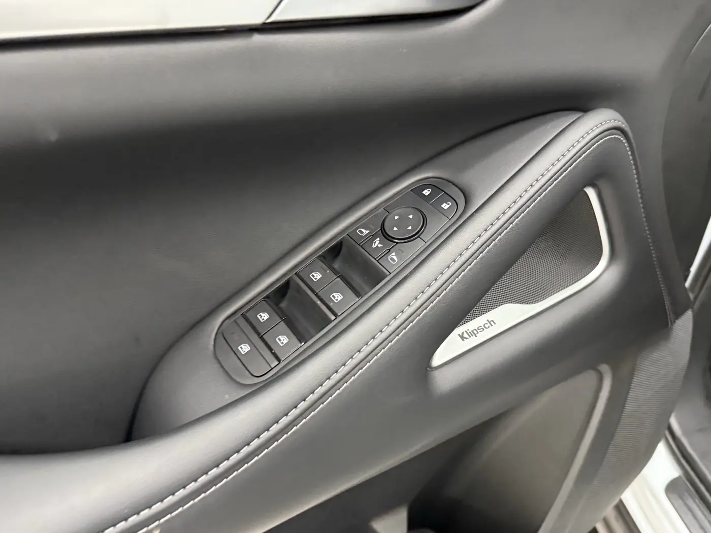 2027 INFINITI QX60 - $49,695