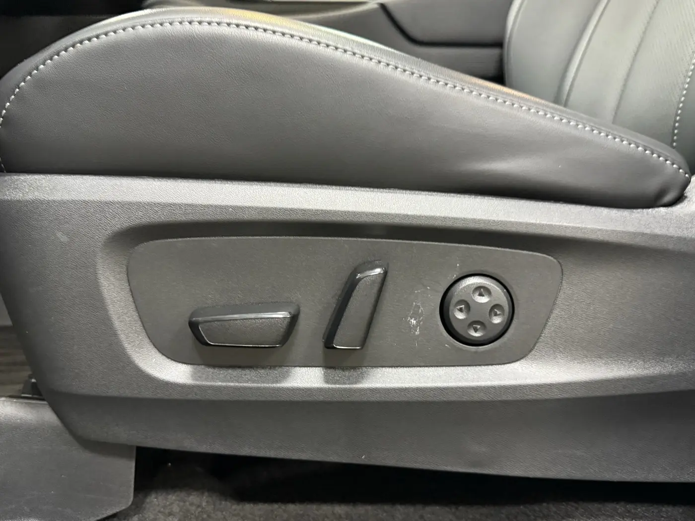 2027 INFINITI QX60 - $49,395