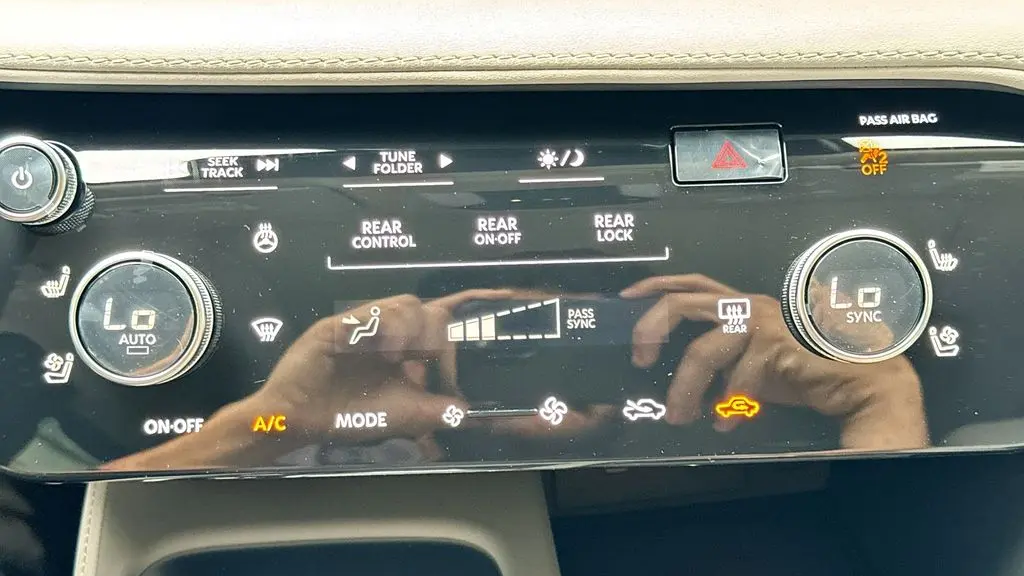 2027 INFINITI QX60 Luxe