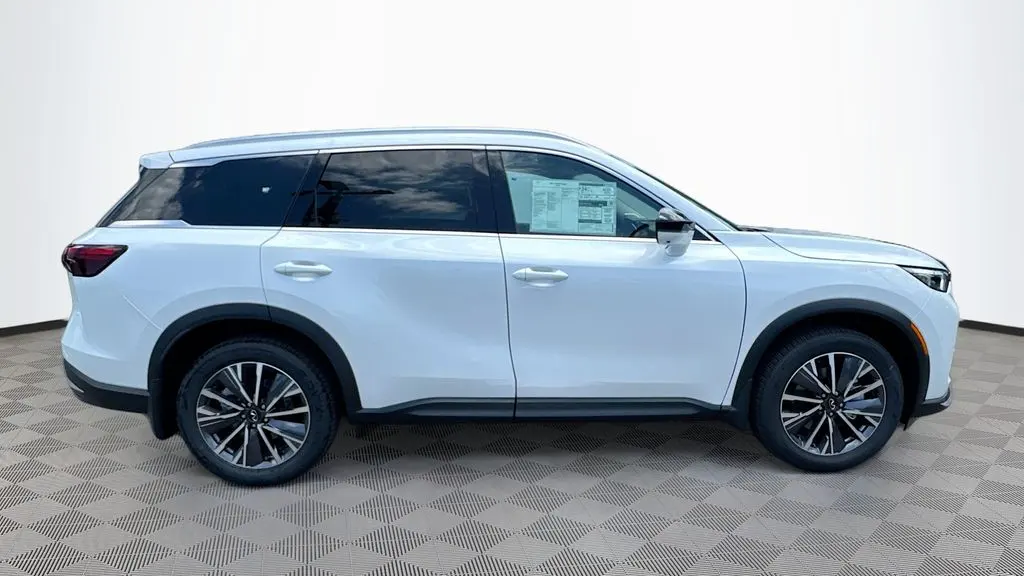 2027 INFINITI QX60 Luxe