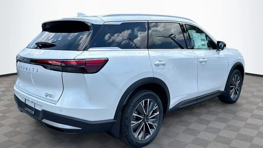2027 INFINITI QX60 Luxe