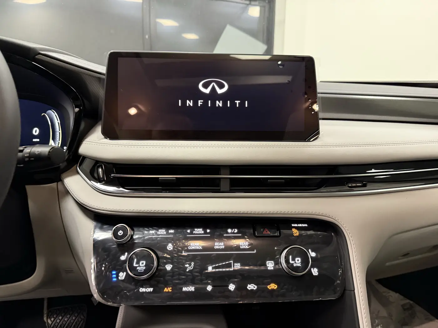 2027 INFINITI QX60 - $49,790