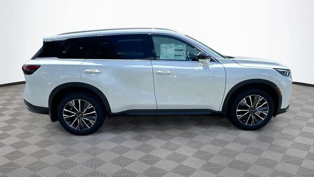 2027 INFINITI QX60 Luxe
