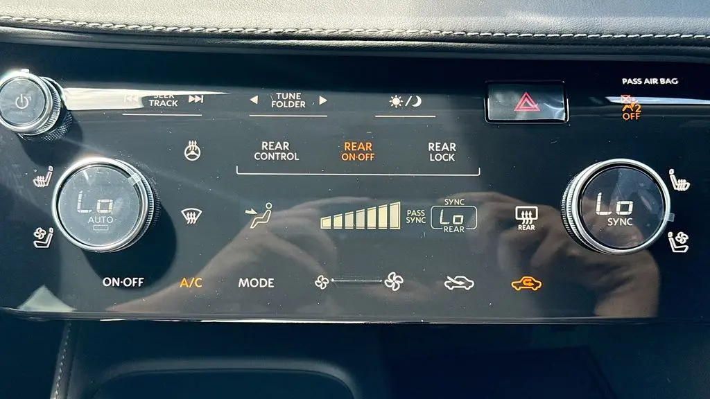 2027 INFINITI QX60 Luxe
