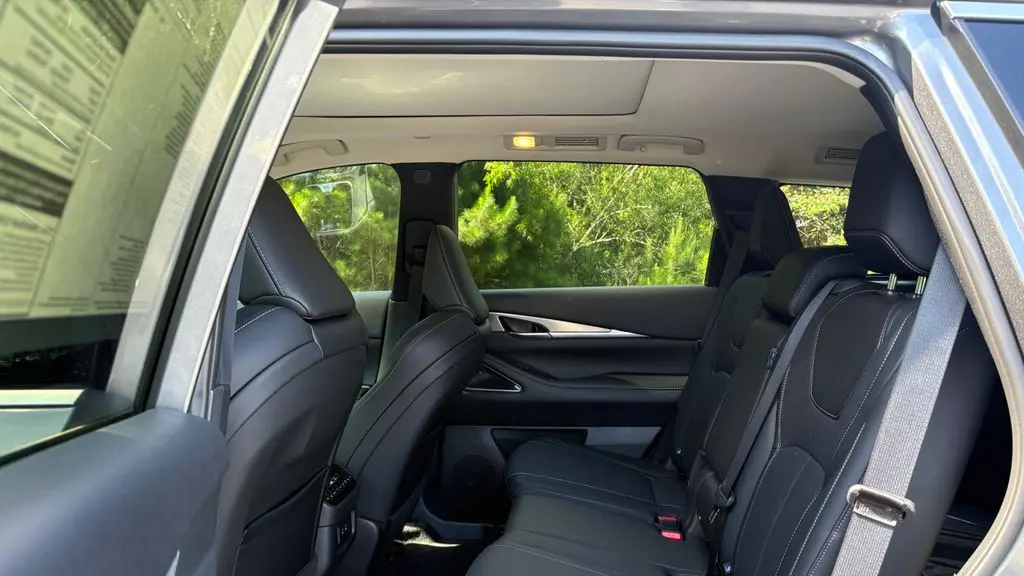 2027 INFINITI QX60 Luxe