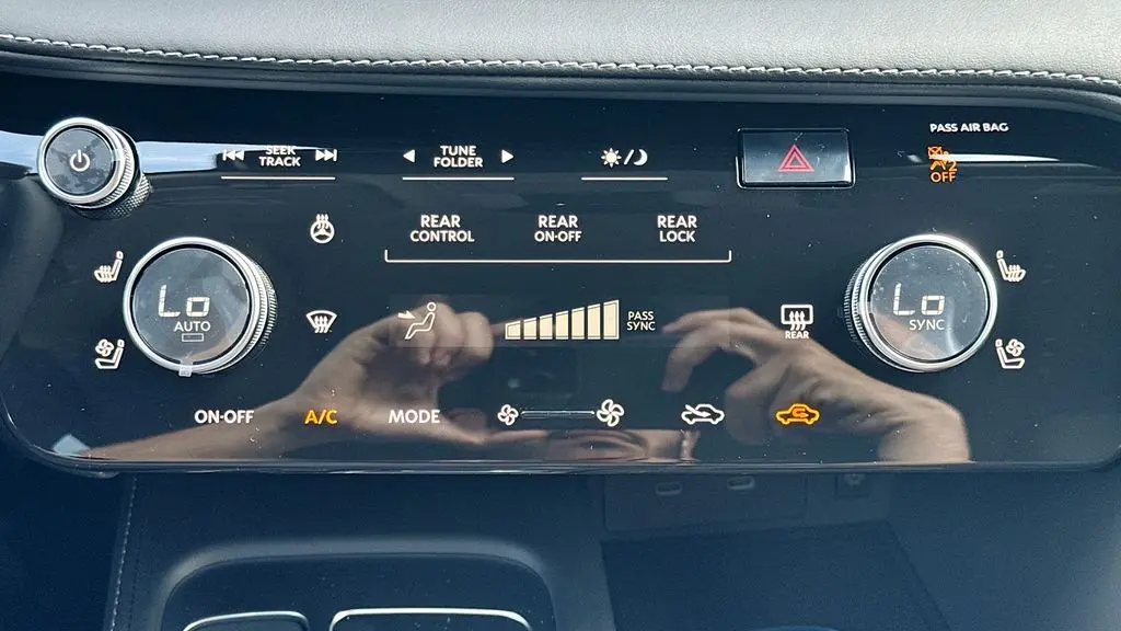 2027 INFINITI QX60 Luxe