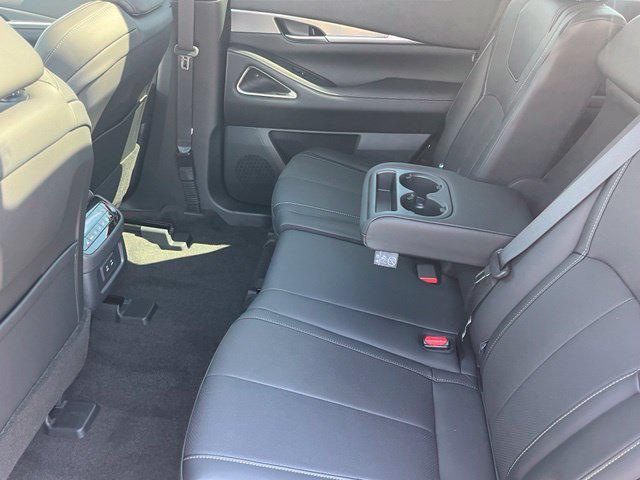 2027 INFINITI QX60 - $53,900