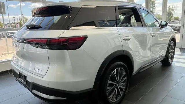 2027 INFINITI QX60 Luxe
