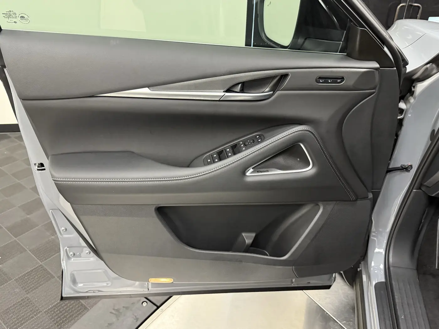 2027 INFINITI QX60 - $49,790