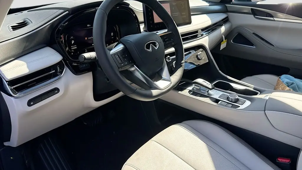 2027 INFINITI QX60 Luxe