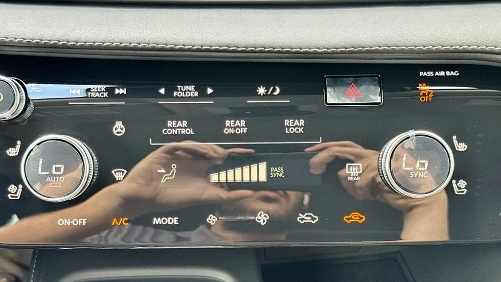 2027 INFINITI QX60 Luxe
