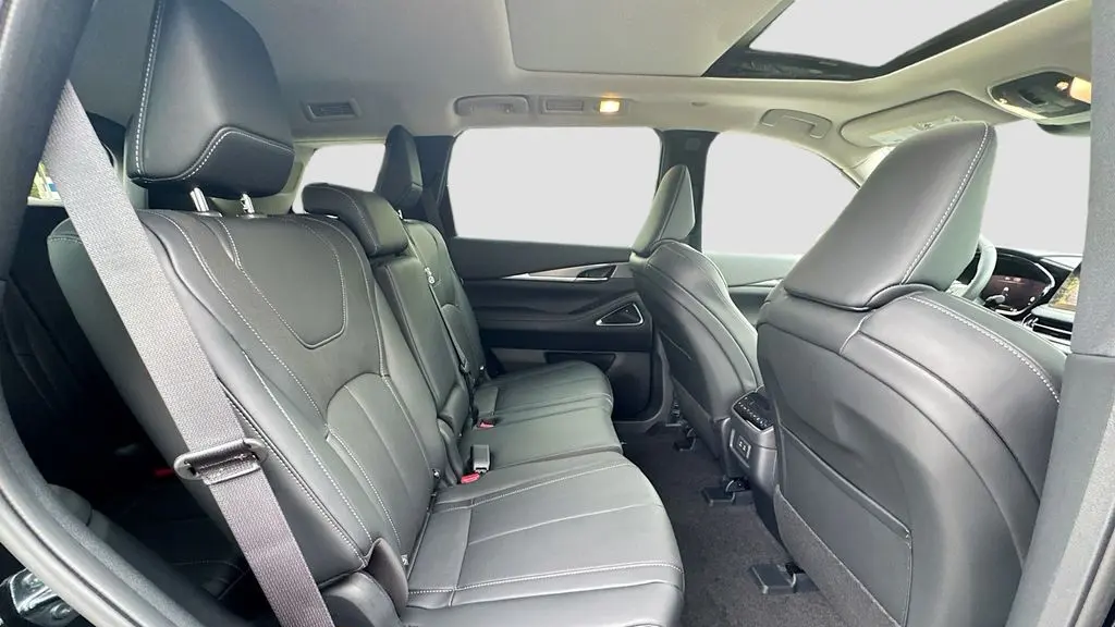 2027 INFINITI QX60 Luxe