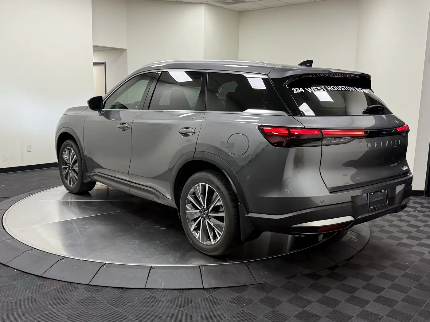 2027 INFINITI QX60 - $49,695