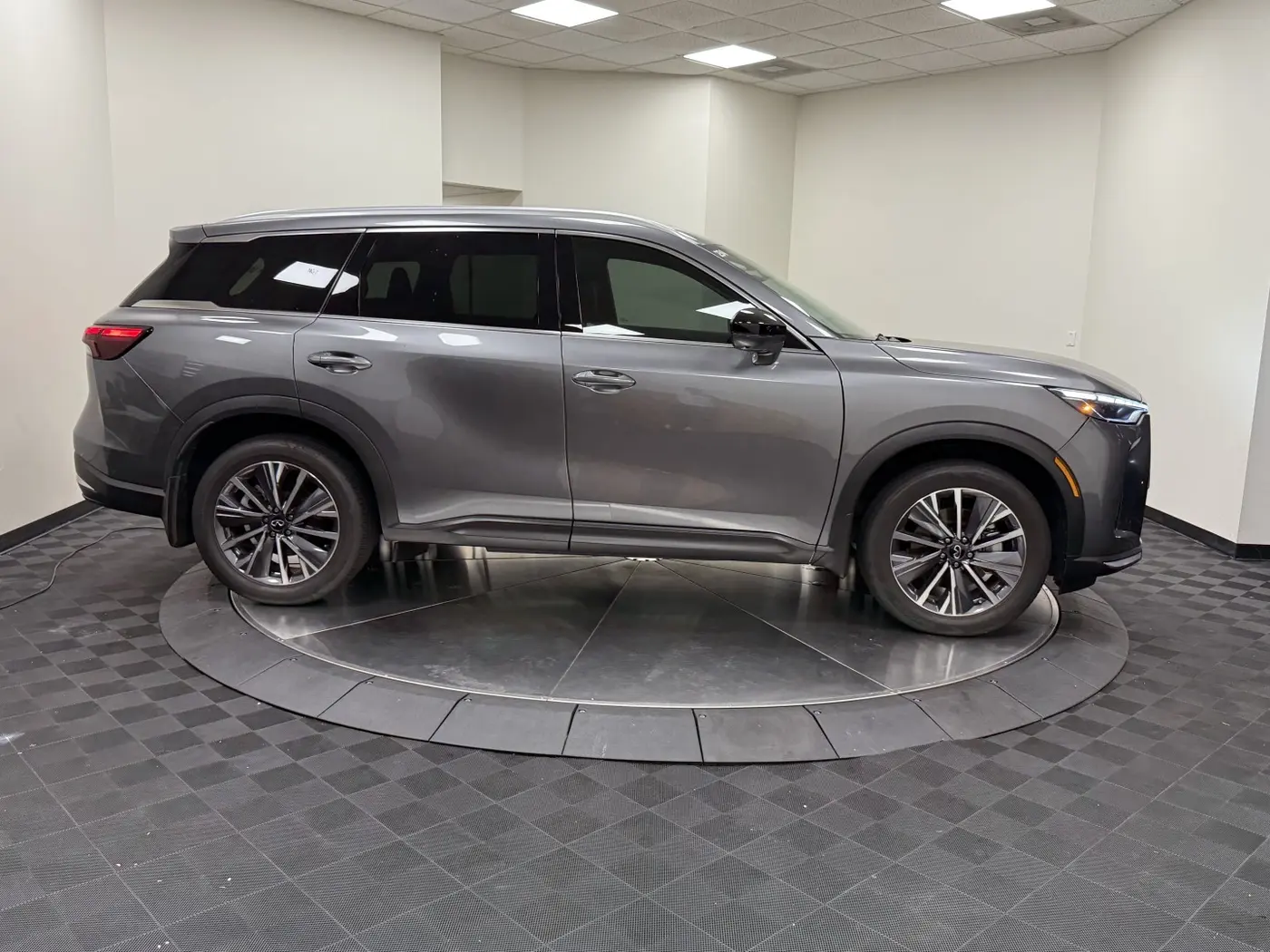2027 INFINITI QX60 - $49,695