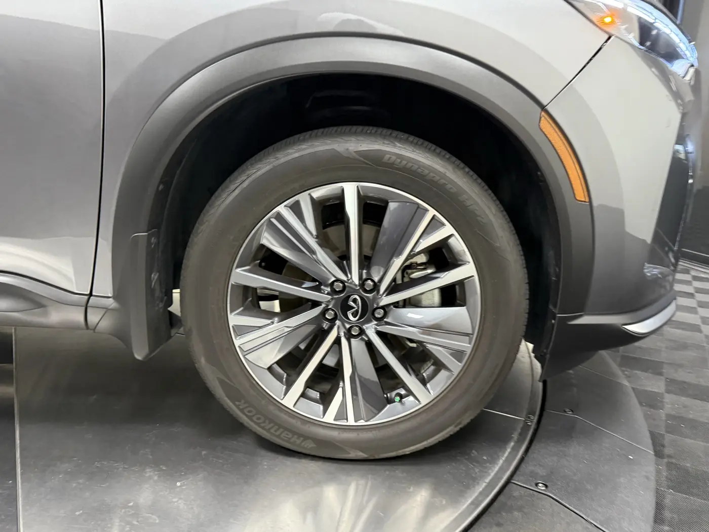 2027 INFINITI QX60 - $49,695