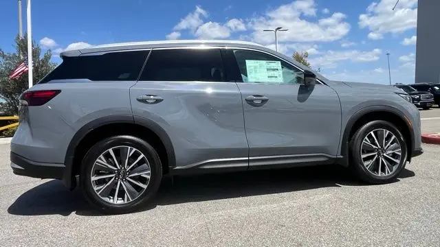 2027 INFINITI QX60 Luxe