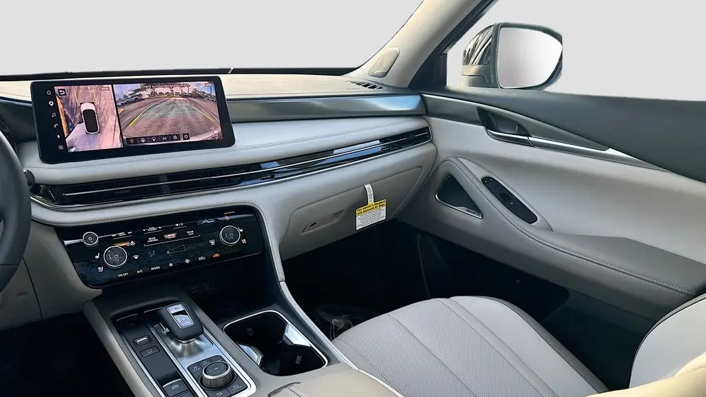 2027 INFINITI QX60 Luxe