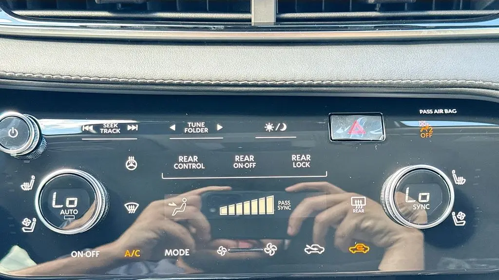 2027 INFINITI QX60 Luxe