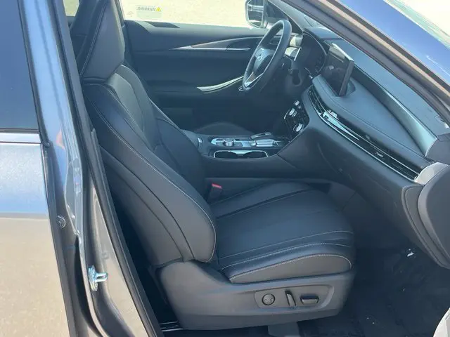 2027 INFINITI QX60 - $53,870