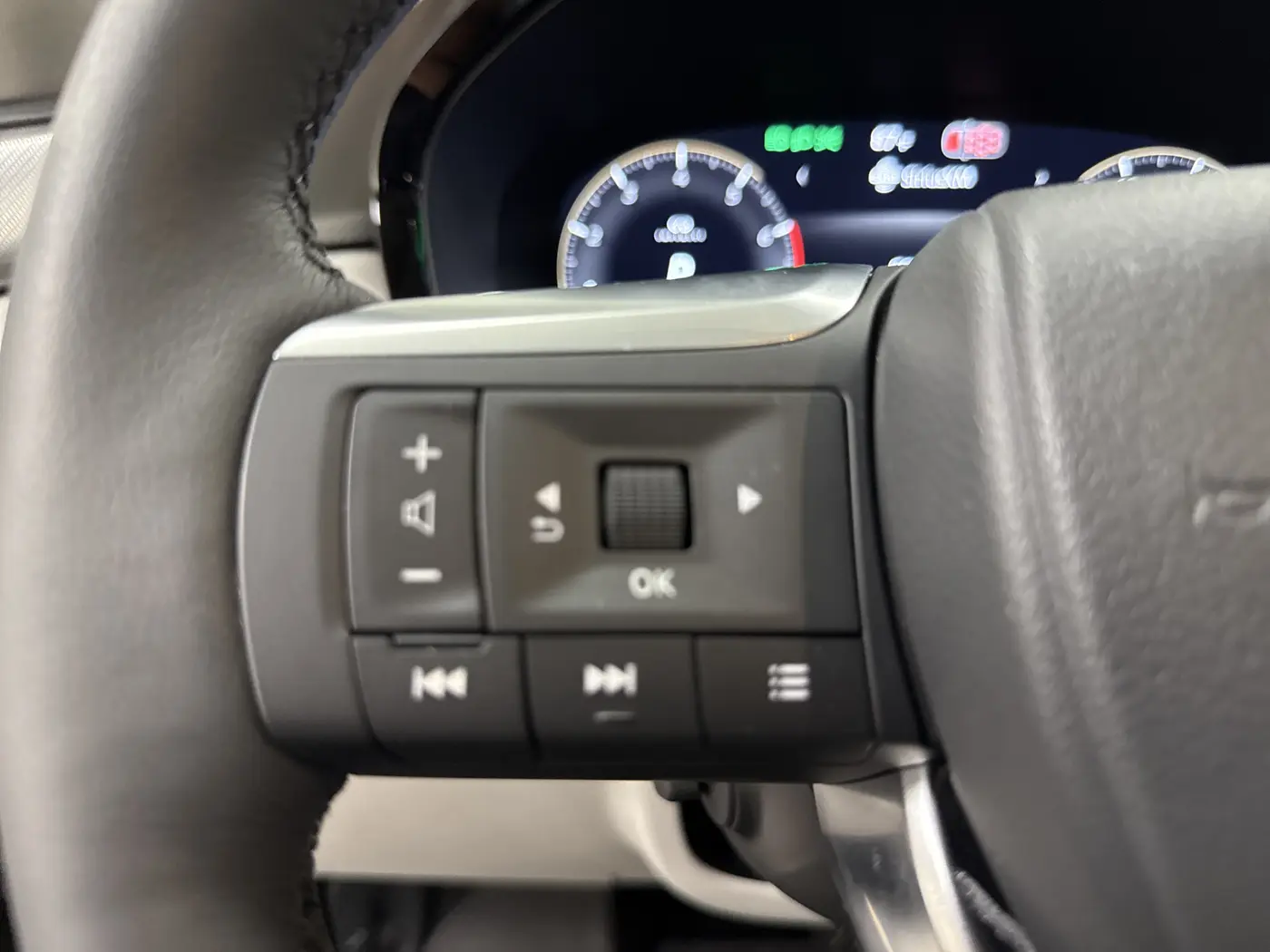 2027 INFINITI QX60 - $49,880