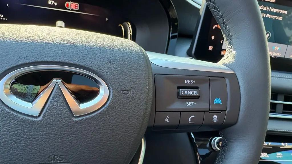 2027 INFINITI QX60 Luxe