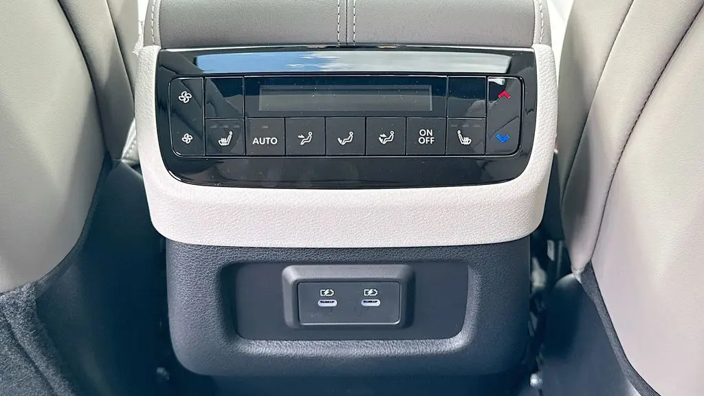 2027 INFINITI QX60 Luxe