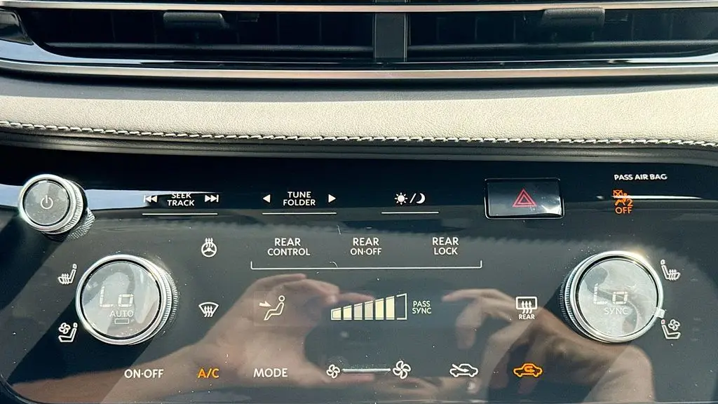 2027 INFINITI QX60 Luxe