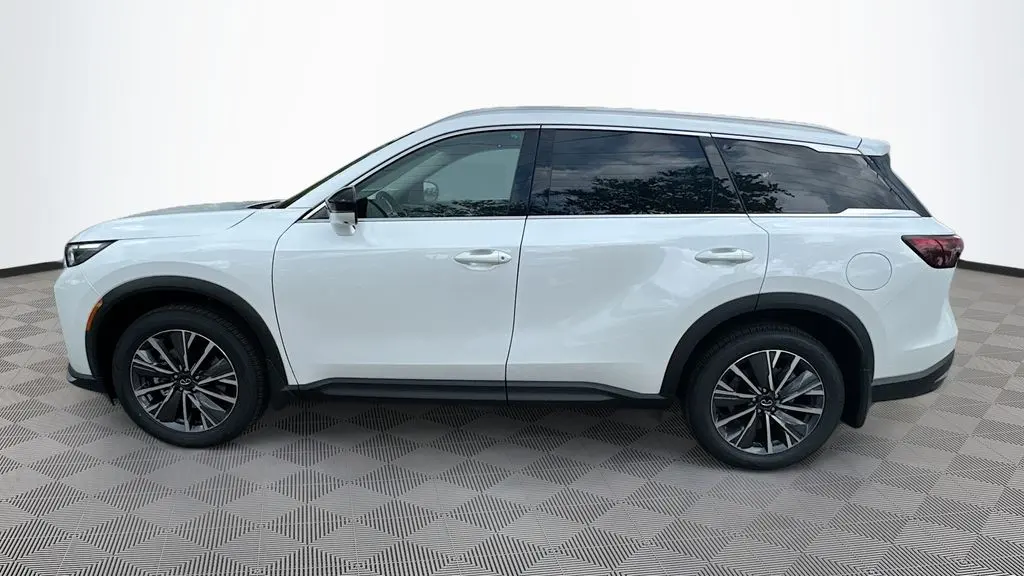 2027 INFINITI QX60 Luxe