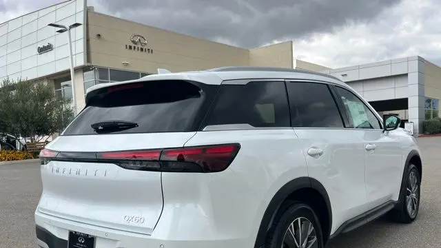 2027 INFINITI QX60 Luxe