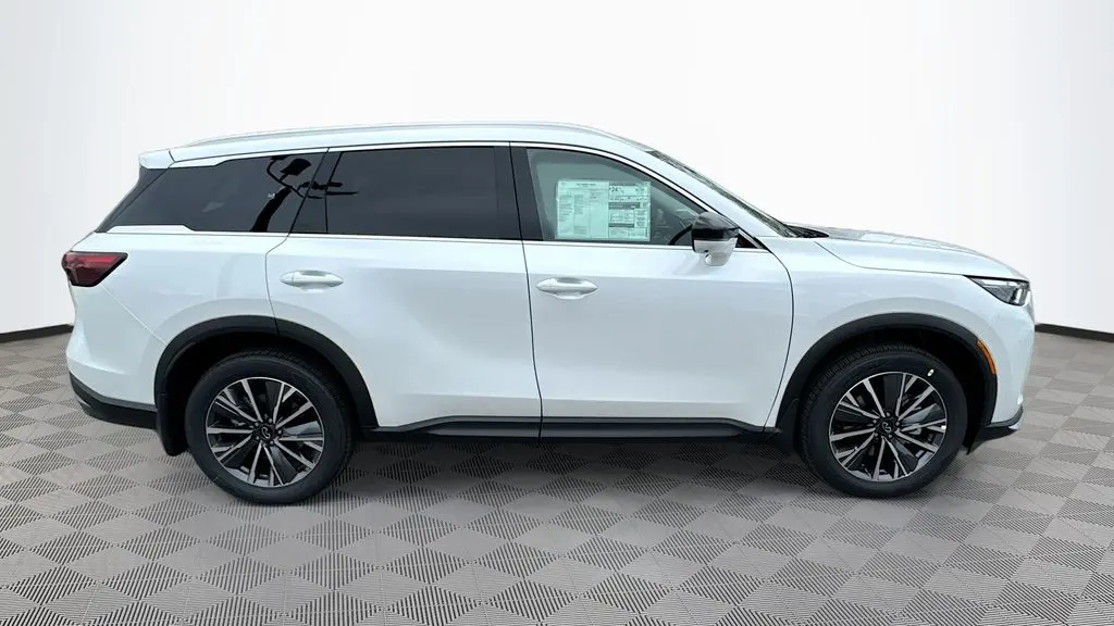 2027 INFINITI QX60 Luxe