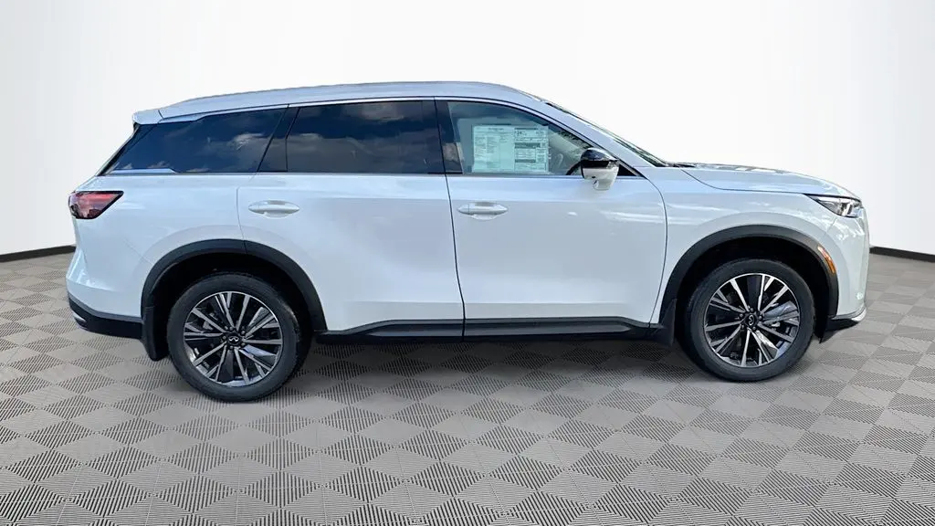 2027 INFINITI QX60 Luxe