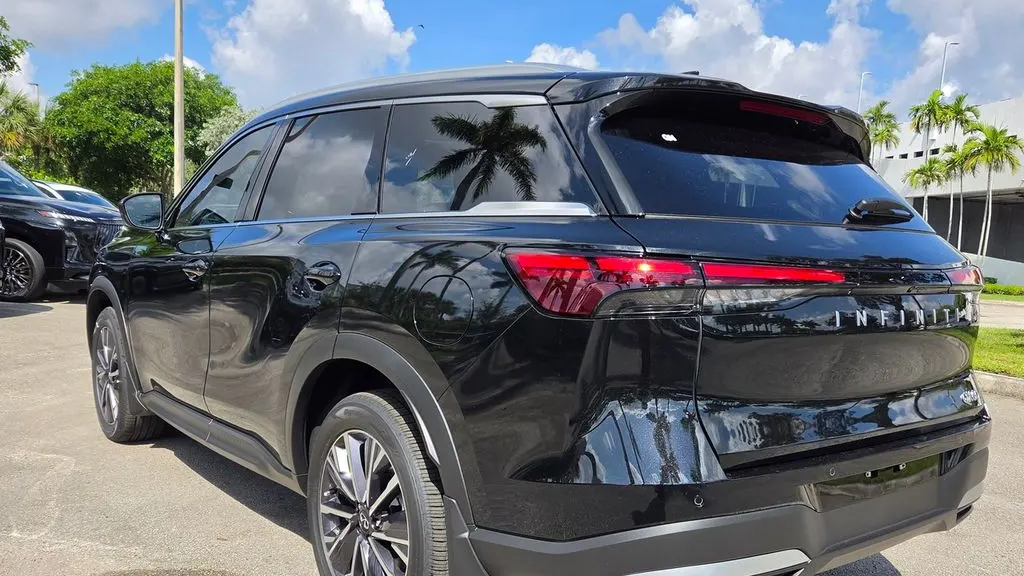 2027 INFINITI QX60 Luxe