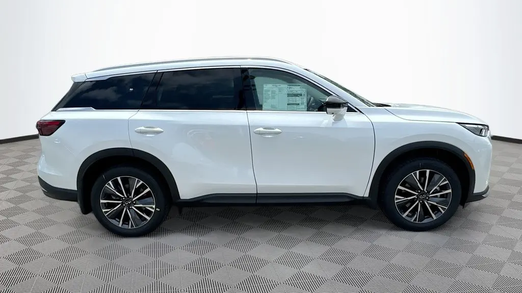 2027 INFINITI QX60 Luxe