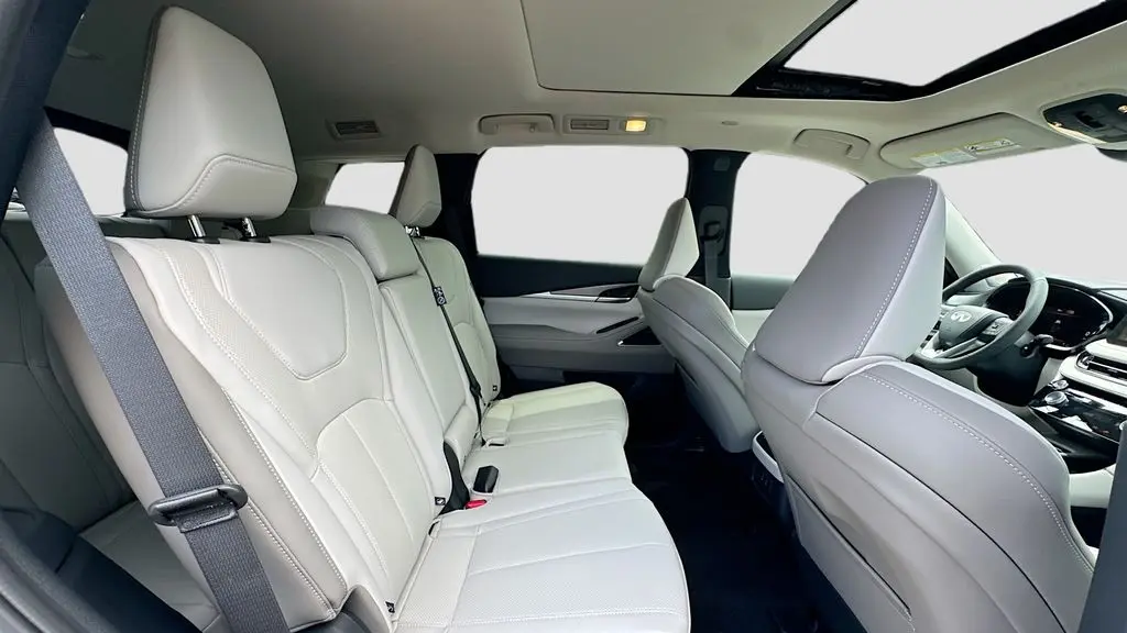 2027 INFINITI QX60 Luxe