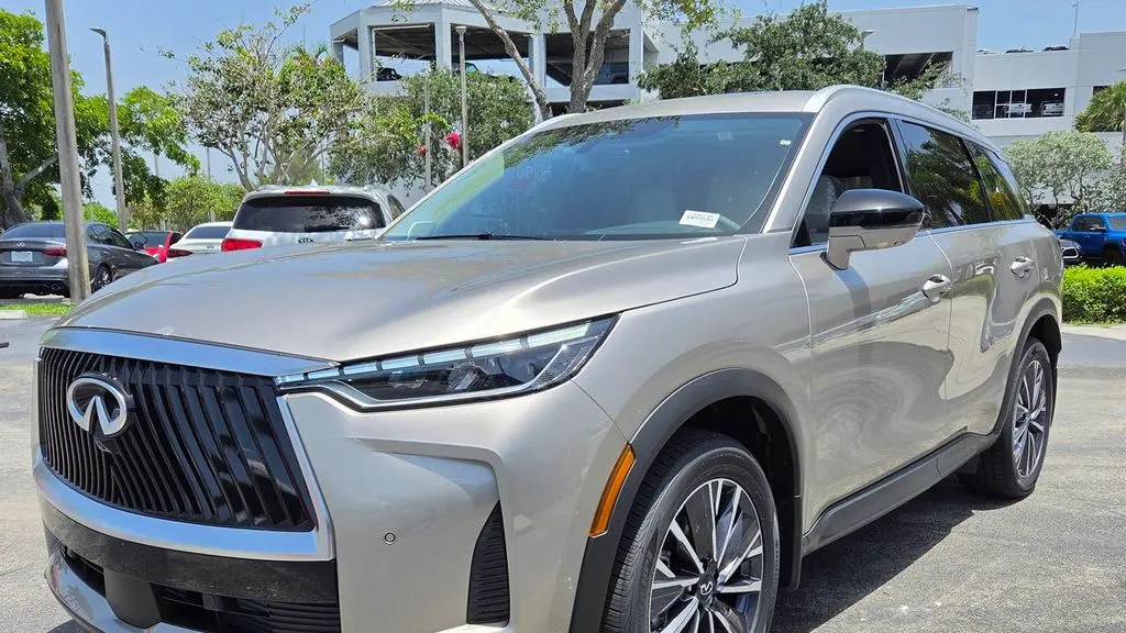 2027 INFINITI QX60 Luxe