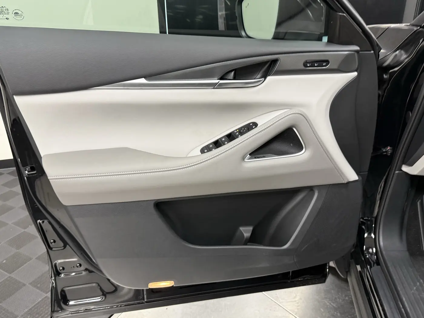 2027 INFINITI QX60 - $49,399