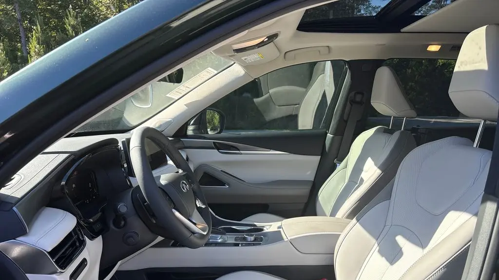 2027 INFINITI QX60 Luxe